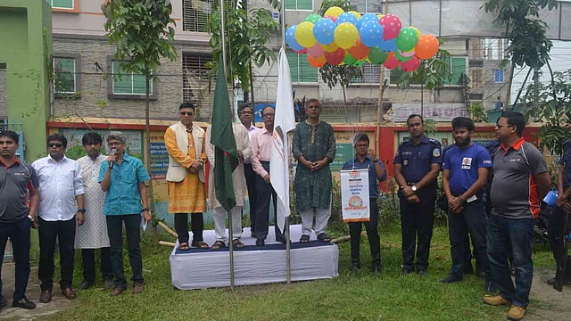 ভাষা প্রতিযোগের উদ্বোধন হচ্ছে। নাসিরাবাদ কলেজিয়েট স্কুল, ময়মনসিংহ, ২১ এপ্রিল। ছবি: প্রথম আলো
