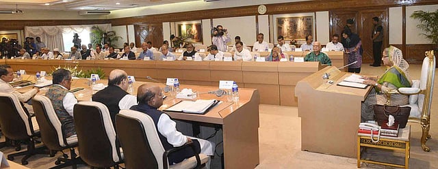 প্রধানমন্ত্রী শেখ হাসিনার সভাপতিত্বে মন্ত্রিপরিষদের বৈঠক। ছবি: ফোকাস বাংলা