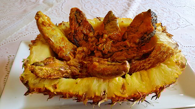 ইলিশের আনারসি দোপিঁয়াজা