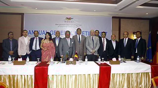 বাংলাদেশ জার্মান চেম্বার অব কমার্স অ্যান্ড ইন্ডাস্ট্রিজের (বিজিসিসিআই) নতুন নির্বাহী পরিষদের সদস্যরা। ছবি: বিজিসিসিআই
