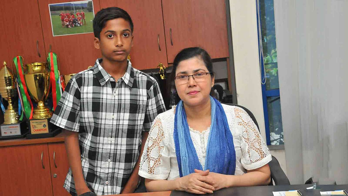 মাহফুজা আক্তার কিরণের সঙ্গে গোলাম রাফি। ফাইল ছবি-বাফুফে
