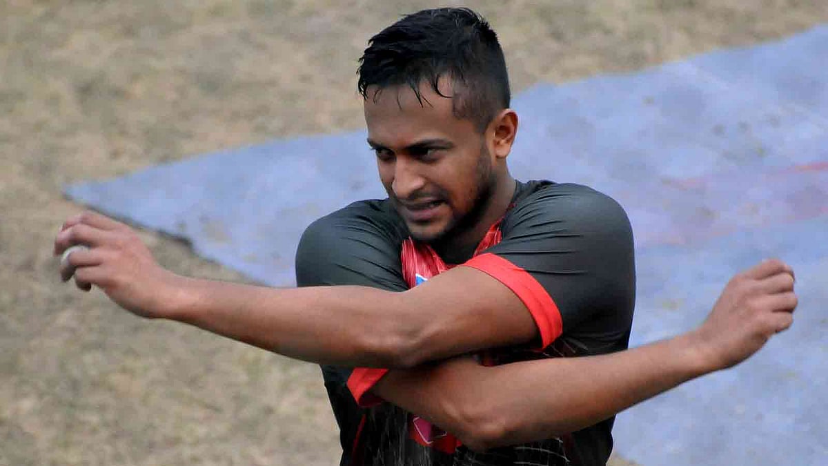 বিশ্ব একাদশ থেকে সরে দাঁড়ালেন সাকিব আল হাসান। ফাইল ছবি