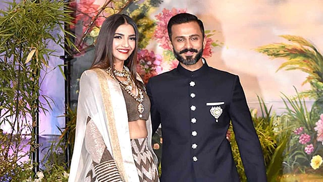 বিয়ের পর সোনম কাপুর ও আনন্দ আহুজা