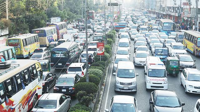ঢাকায় যানজটে বছরে ক্ষতি ৩৭ হাজার কোটি টাকা। ফাইল ছবি