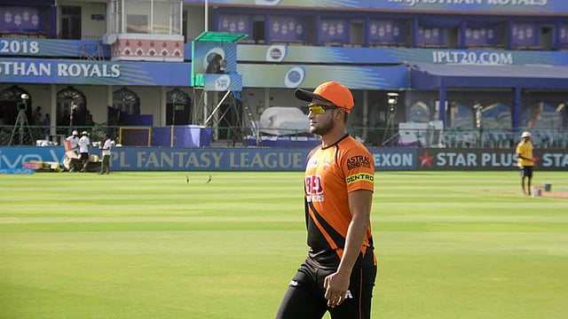 জরিপের ফল বলছে, শ্মশ্রুধারী সাকিবকেই বেশি পছন্দ দর্শকদের। ছবি: ফেসবুক