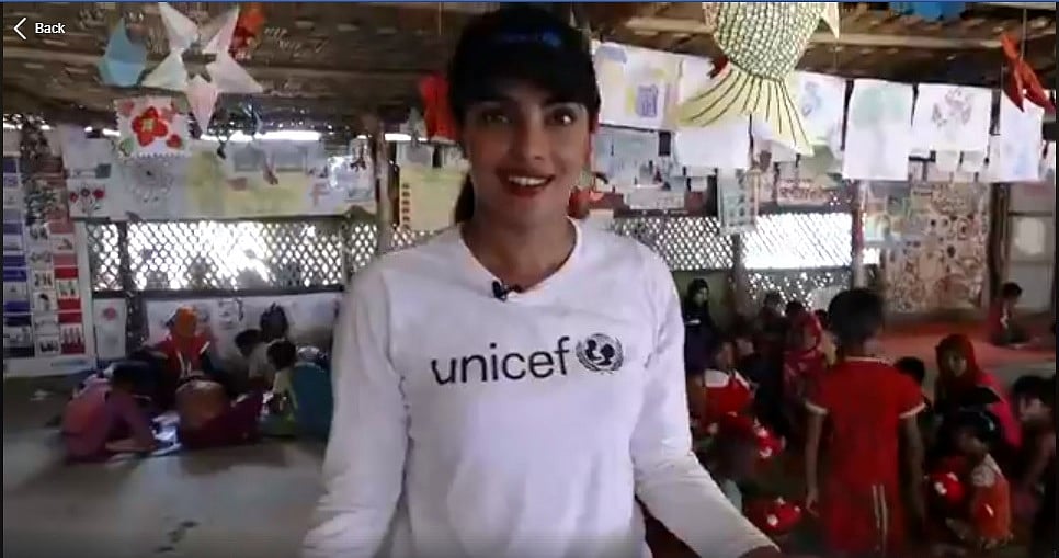 ফেসবুক লাইভে প্রিয়াঙ্কা চোপড়া