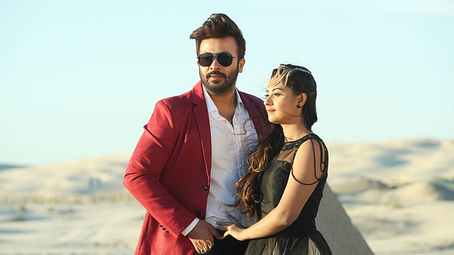 ‘সুপারহিরো’ ছবির শুটিংয়ে শাকিব খান ও বুবলী