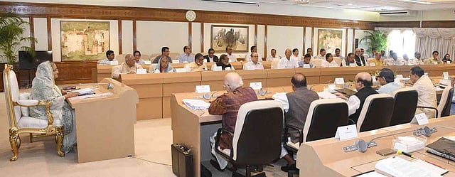 তেজগাঁওয়ে প্রধানমন্ত্রীর কার্যালয়ে মন্ত্রিসভার বৈঠক। ছবি: ফোকাস বাংলা