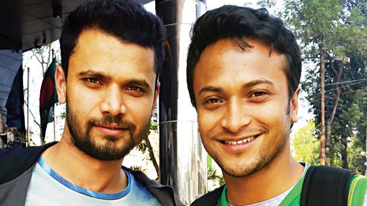 মাশরাফি বিন মুর্তজা ও সাকিব আল হাসান