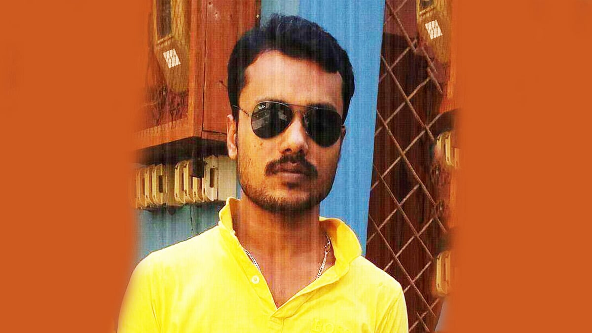 কুষ্টিয়ায় গুলিতে নিহত ছাত্রলীগ নেতা নাজমুল। ছবিটি তাঁর ফেসবুক অ্যাকাউন্ট থেকে নেওয়া।