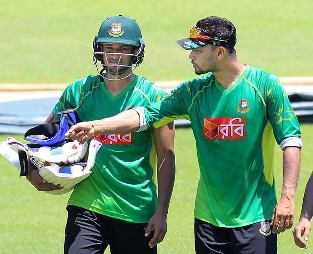 সাকিব–মাশরাফির রাজনীতিতে আসা নিয়ে নানা কথা শোনা যাচ্ছে। ছবি: প্রথম আলো