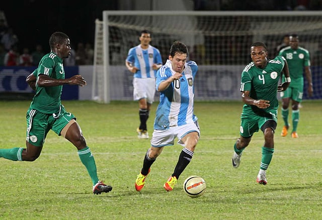 ঢাকার বঙ্গবন্ধু স্টেডিয়ামের সে ম্যাচে মেসি। ফাইল ছবি