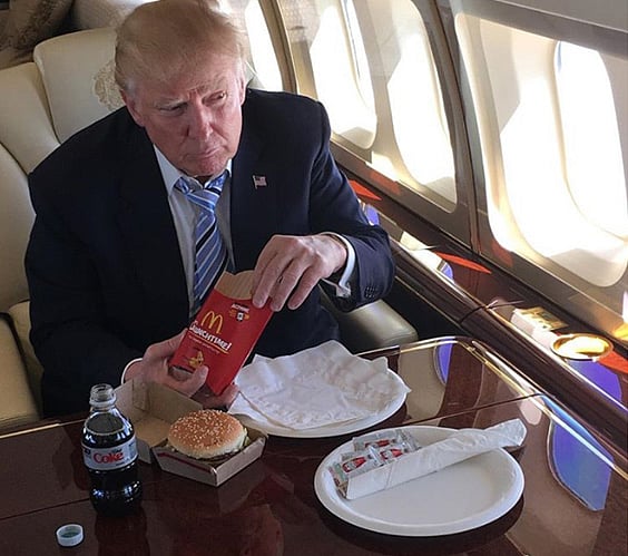 বার্গারপ্রেমী প্রেসিডেন্ট ডোনাল্ড ট্রাম্প
