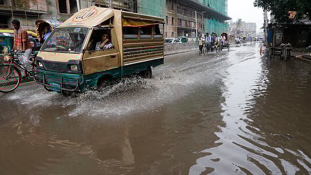 চানখাঁরপুল এলাকায় জলাবদ্ধতা। ছবি: দীপু মালাকার