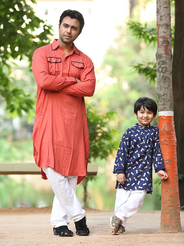 কাবলি ও পাঞ্জাবি দুটোই থাকছে ঈদ ফ্যাশনে। পোশাক: নওয়া