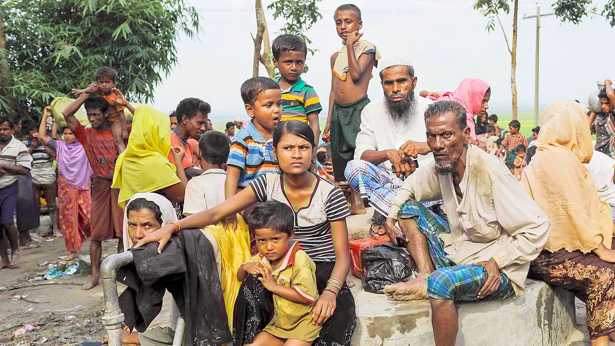রোহিঙ্গা শরণার্থীদের ফিরিয়ে নিতে মিয়ানমারের ওপর চাপ প্রয়োগের তাগিদ বেড়েছে
