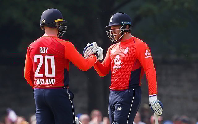 জনি বেয়ারস্টোকে ও জেসন রয়ের উদ্বোধনী জুটির শক্ত ভিত কিংবা বোয়ারস্টোকের শতক কোনোটাতেই শেষ রক্ষা হয়নি ইংল্যান্ডের। ছবি: রয়টার্স