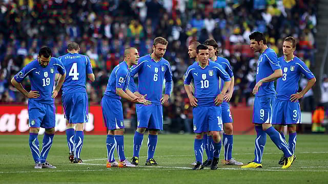 ২০০৬ বিশ্বকাপে রূপকথার জন্ম নেওয়া ইতালি পরের আসরে যেন হারিয়ে গেল। ফাইল ছবি
