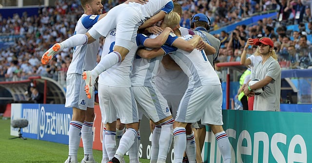 মেসির আর্জেন্টিনাকে রুখে দিয়ে আইসল্যান্ডের উল্লাস। ছবি: এএফপি