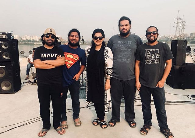 চিরকুট ব্যান্ডের সদস্যরা