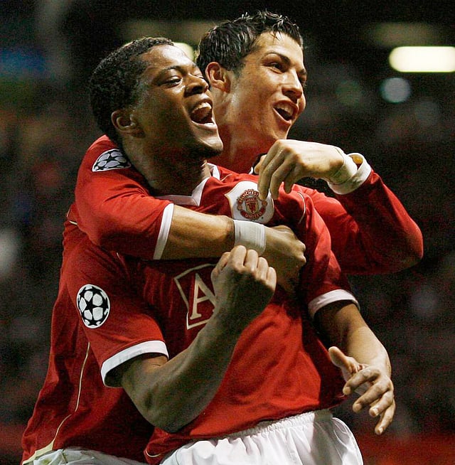 রোনালদো ও এভরা। যখন ইউনাইটেডে খেলতেন। ছবি: রয়টার্স