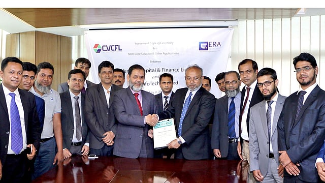 ইরা ইনফোটেক ও সিভিসিএফএলের কর্মকর্তারা। ছবি: সংগৃহীত