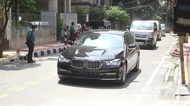 জাপানের পররাষ্ট্রমন্ত্রী তারো কোনো গুলশানের হোলি আর্টিজান ভবন পরিদর্শনে যান (ছবিতে নেই)। গুলশান ২, ঢাকা, ৭ আগস্ট। ছবি: আবদুস সালাম