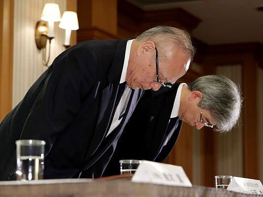 নারী শিক্ষার্থীদের সঙ্গে জালিয়াতি করায় টোকিও মেডিকেল ইউনিভার্সিটি কর্তৃপক্ষ আন্তরিকভাবে ক্ষমা চেয়েছে। ছবি: এএফপি