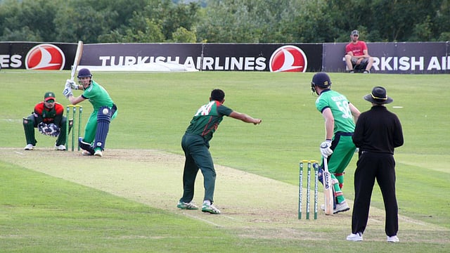 আয়ারল্যান্ডের ইনিংসের একটি মুহূর্ত। ছবি: সংগৃহীত