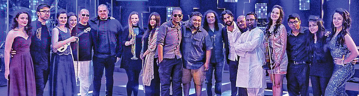 ‘উইন্ড অব চেঞ্জ’–এর তৃতীয় ও চতুর্থ মৌসুমের দৃশ্যধারণের ফাঁকে দেশি–বিদেশি শিল্পী ও অনুষ্ঠান আয়োজকেরা