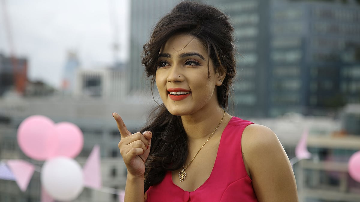 তুই শুধু আমার ছবির দৃশ্যে মাহিয়া মাহি