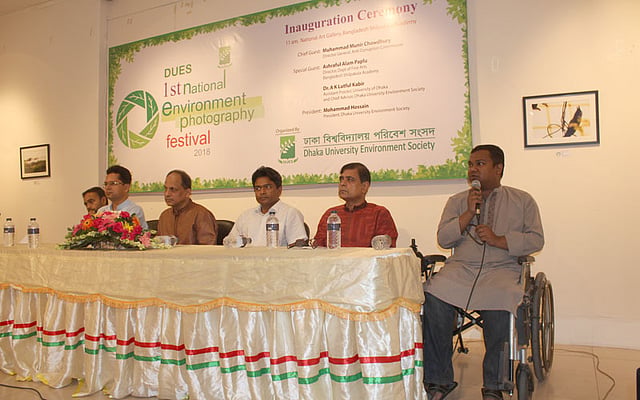 ডিইউইএসের প্রতিটি আয়োজনে থাকে রাসেলের সরব উপস্থিতি