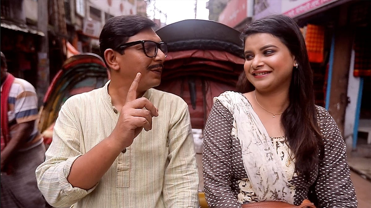নাগরিক টিভির কলকাতার দাদা বাবু ধারাবাহিকে অভিনয় করেছেন চঞ্চল চৌধুরী ও শবনম ফারিয়া