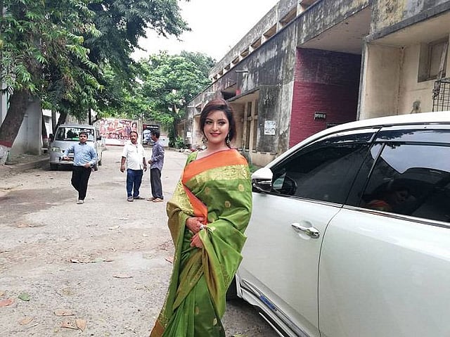 ঈদের দিন এফডিসিতে পরীমনি