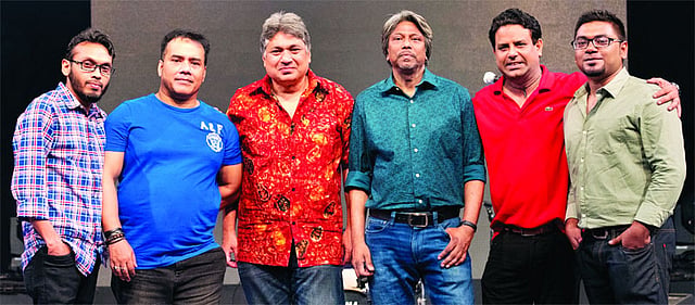 কনসার্টে গান করবে ফিডব্যাক