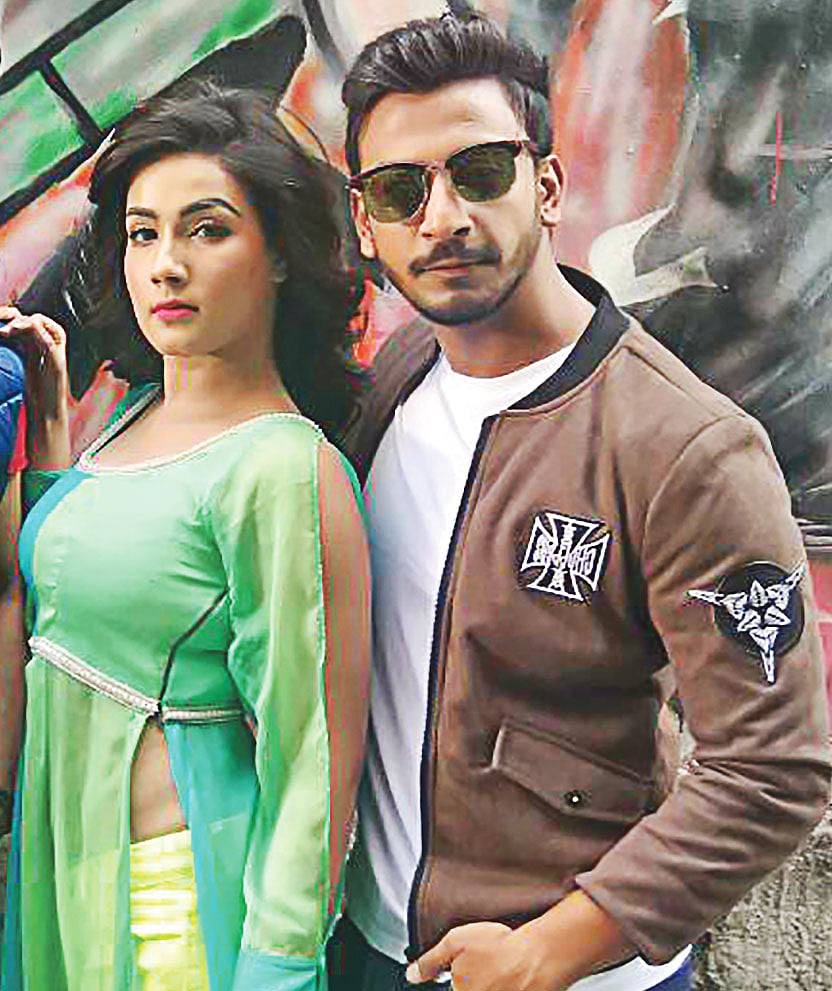 মনে রেখো ছবিতে অভিনয় করেছেন মাহি ও বনি