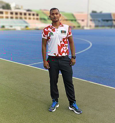 জাতীয় দলের জার্সিতে আগামীকাল শেষ ম্যাচ খেলতে যাচ্ছেন মামুনুর রহমান চয়ন। সংগৃহীত ছবি