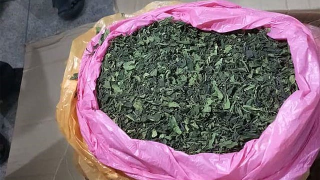 শুক্রবার বিমানবন্দরে অভিযান চালিয়ে নতুন মাদক এনপিএস আটক করা হয়। ছবি: সংগৃহীত