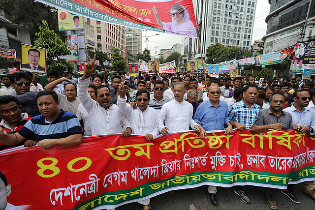 বিএনপি আয়োজিত সমাবেশে আগত নেতা-কর্মী ও সমর্থকেরা। নয়াপল্টন, ঢাকা, ১ সেপ্টেম্বর। ছবি: দীপু মালাকার