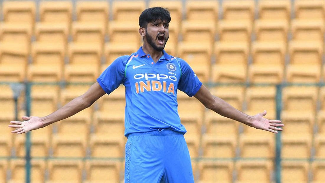 ভারতের জাতীয় দলে প্রথমবারের মতো ডাক পেয়েছেন খলিল আহমেদ। ছবি: টুইটার