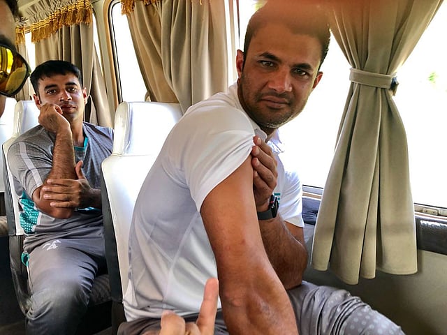 ছারপোকার কামড়ে অসুস্থ ক্রিকেটারেরা। ছবি: টুইটার