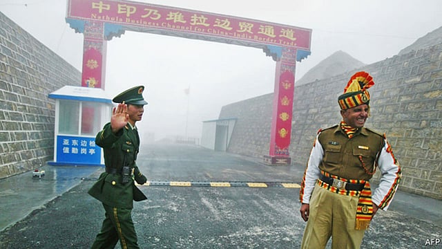 ভুটান সীমান্তের দোকলাম নিয়ে চীন ও ভারতের রেষারেষি এখন গড়িয়েছে থিম্পুতে কার প্রভাব বেশি থাকবে তা নিয়ে। ছবি: এএফপি