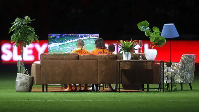 পরিবার নিয়ে এমন মধুর বিদায়ের কথা কি স্নেইডার ভাবতে পেরেছিলেন! ছবি: টুইটার