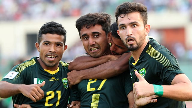 ভুটানকে হারিয়ে সেমিফাইনালের আশা বাঁচিয়ে রেখেছে পাকিস্তান। ছবি: প্রথম আলো