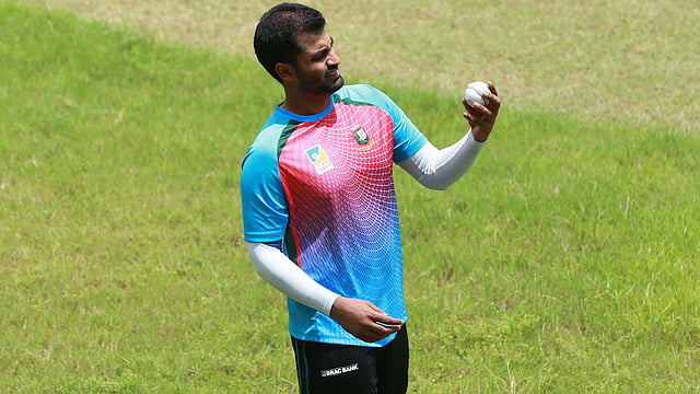 ভিসা জটিলতায় পড়েছেন তামিম। ফাইল ছবি