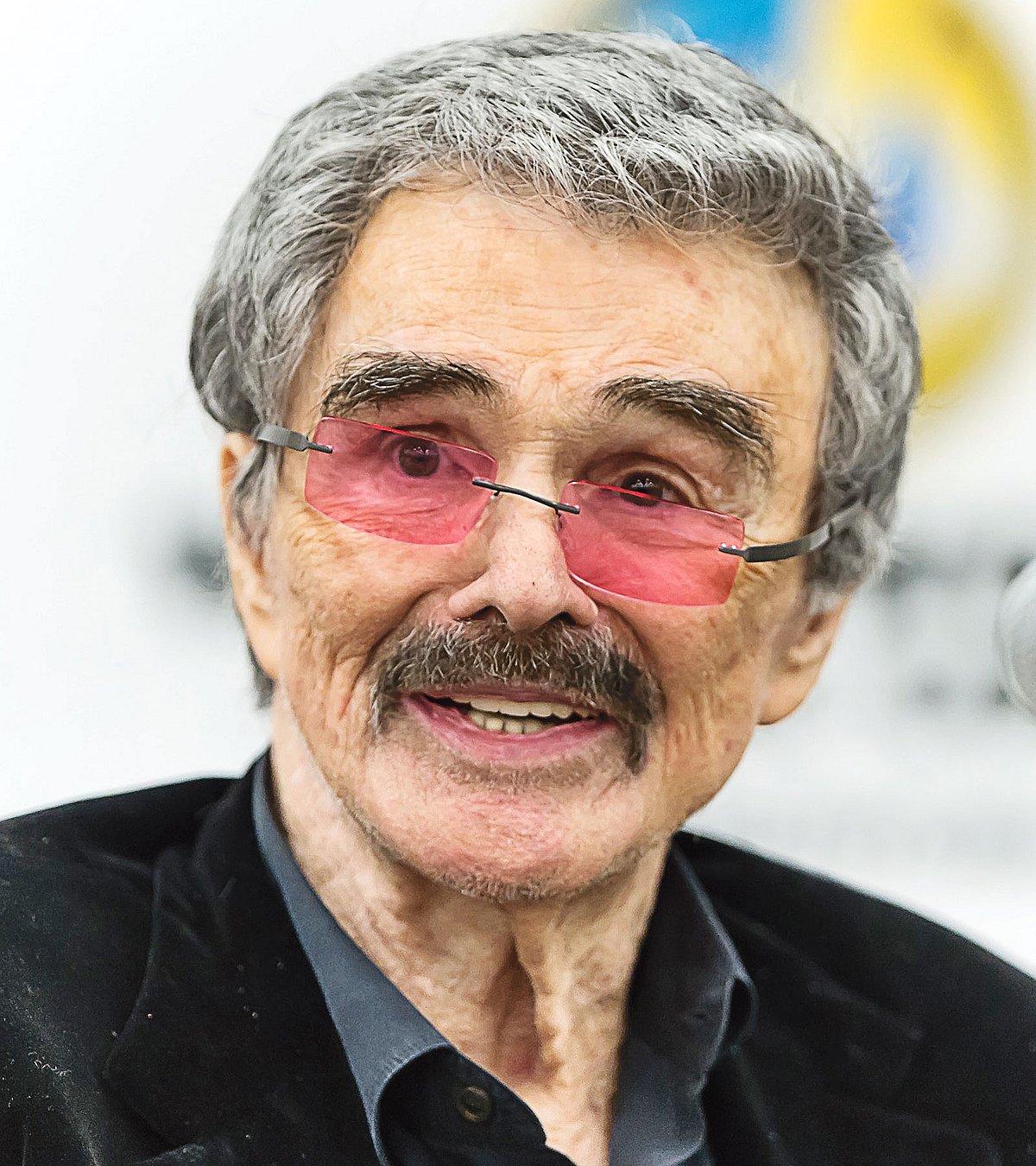 বার্ট রেনল্ডস (১১ ফেব্রুয়ারি ১৯৩৬—৬ সেপ্টেম্বর ২০১৮)