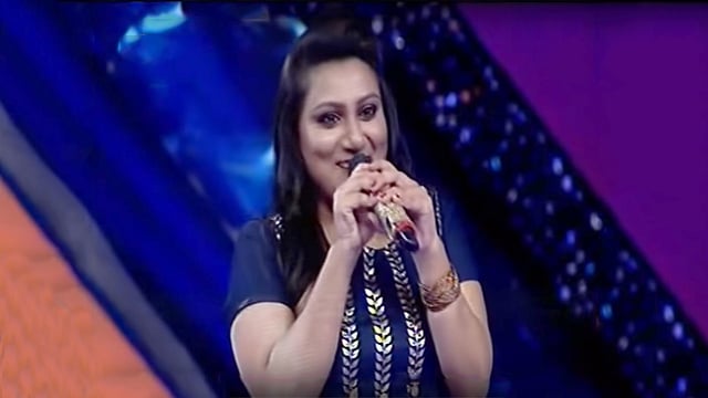 জি বাংলার ‘সারেগামাপা’ অনুষ্ঠানে অবন্তী সিঁথি