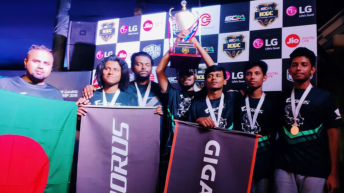 আইসিজিসি টুর্নামেন্টে জয়ী সিএসবিডি এনোনিমাস নামে বাংলাদেশের গেমারদের একটি দল। ছবি: সংগৃহীত।