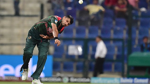 আরও একটি মাইলফলক ছুঁলেন মাশরাফি। ছবি: এএফপি
