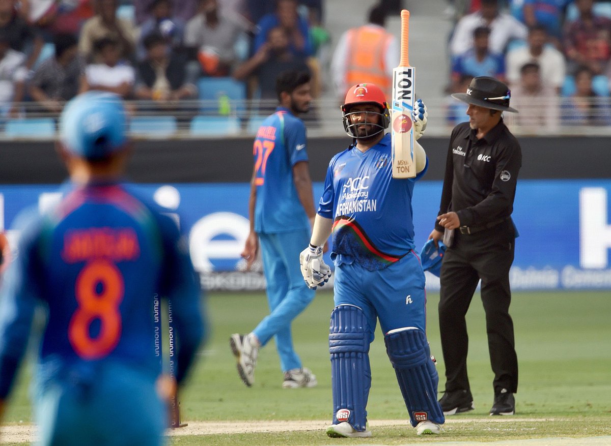 ফিফটির পর শেহজাদ, পরে সেঞ্চুরিও পেয়েছেন আফগান ওপেনার। ছবি: এএফপি